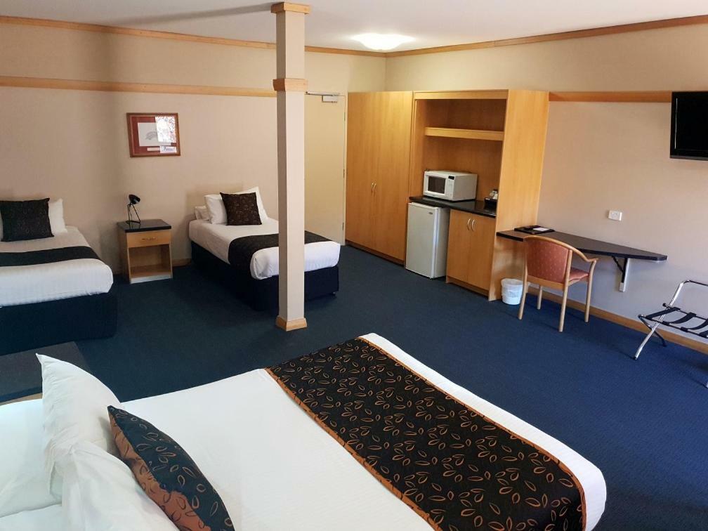 Banksia Motel Collie Buitenkant foto